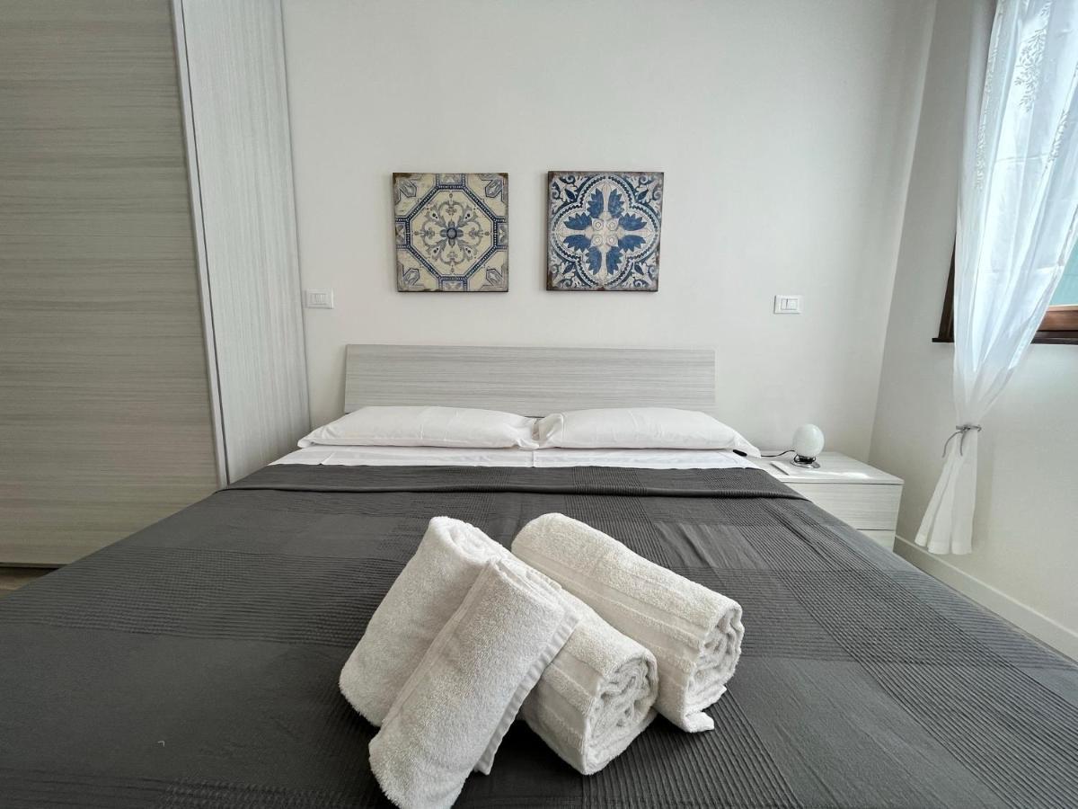Appartamento Ai Portici Di Via Savonarola Pádua Exterior foto